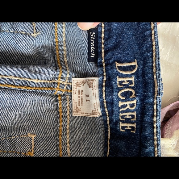Decree Jean short 11 - Picture 2 of 3